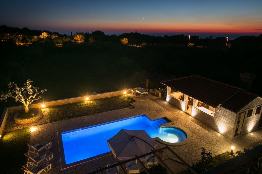 Holiday Home Luce Vitaljina Экстерьер фото